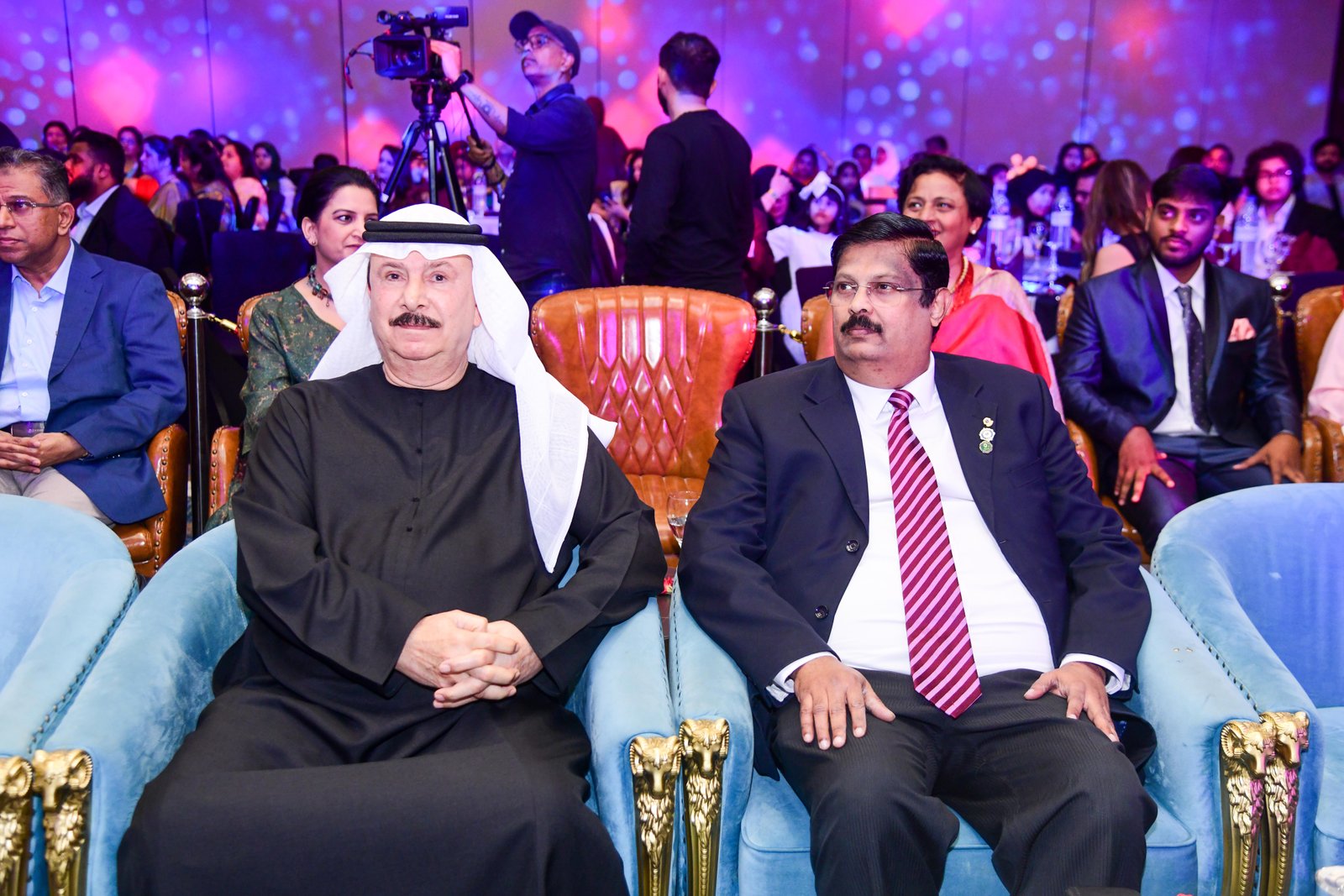 Prestigious AES Gallery Scene 250